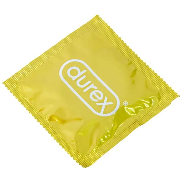Bao cao su Durex Kingtex ôm sát, vừa vặn (49mm - Hộp 3 cái)